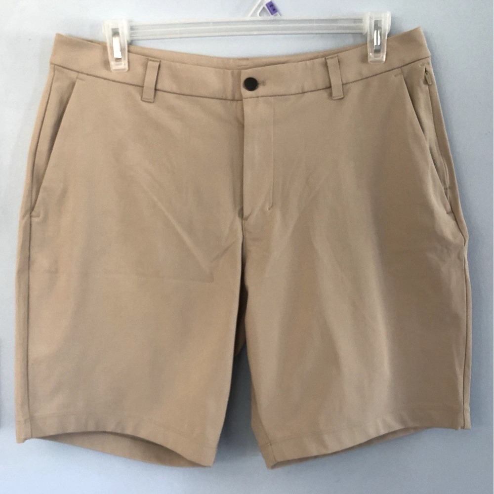 Lululemon Commission Shorts Classic Fit 7" Inseam Men's 36 Beige Warpstreme Golf